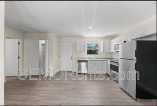 199 Iylas Ln in Jackson, MO - Building Photo