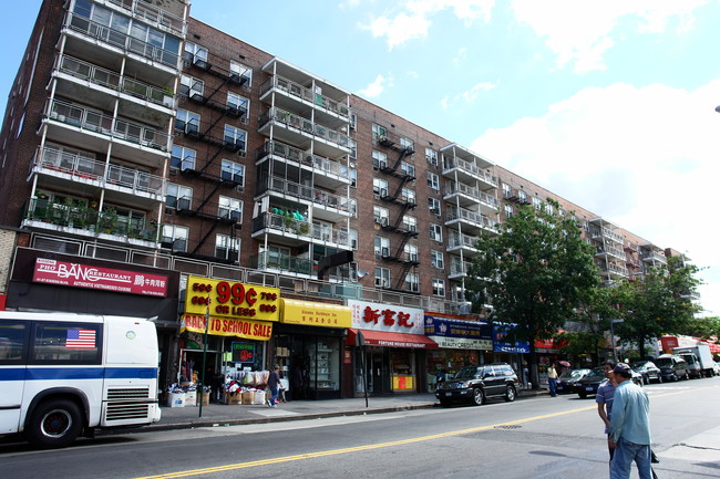 Park Regent Condominium in Flushing, NY - Building Photo - Building Photo