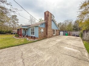 905 Deer Run Dr in Saraland, AL - Building Photo - Building Photo