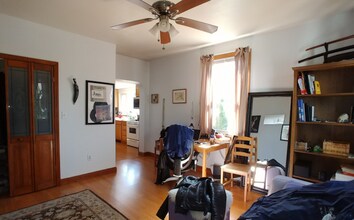 108 Cross St, Unit 1 in Somerville, MA - Building Photo - Building Photo