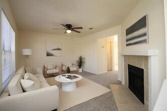 915 Cedar Terrace in Cedar Hill, TX - Building Photo - Building Photo