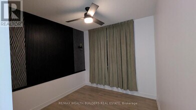 9471 Yonge St in Richmond Hill, ON - Building Photo - Building Photo