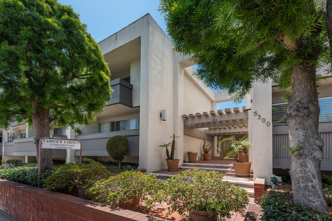 5300 Fairview Blvd, Unit 15 in Los Angeles, CA - Foto de edificio
