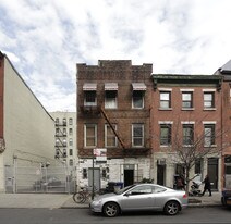 327 Grand St in Brooklyn, NY - Building Photo