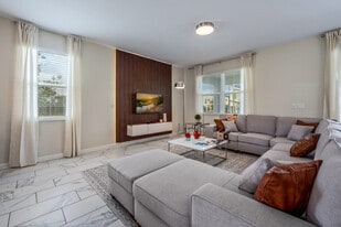 8849 Cruden Bay Ct in Kissimmee, FL - Building Photo