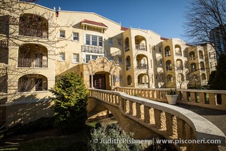 The Alhambra in Atlanta, GA - Building Photo - Building Photo