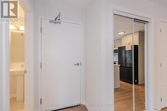 801 Glenroy Gilbert Dr in Ottawa, ON - Building Photo - Building Photo