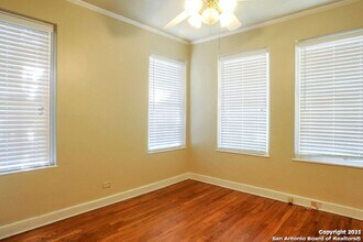 415 Alamo Heights Blvd in San Antonio, TX - Building Photo - Building Photo
