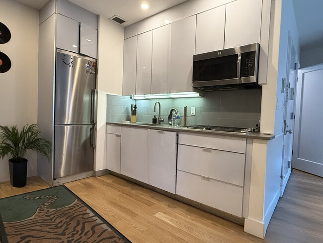 245 E Second St in New York, NY - Building Photo - Building Photo