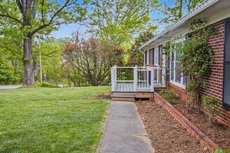 415 Mountain View Rd in Mars Hill, NC - Building Photo - Building Photo