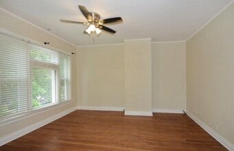 1943 W Warner Ave, Unit 2 in Chicago, IL - Foto de edificio - Building Photo