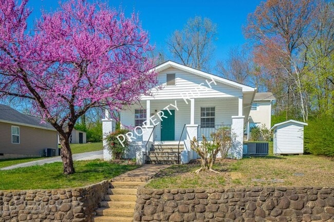 property at 420 Hedgewood Dr