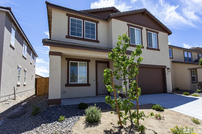 6098 Red Sun Dr in Sparks, NV - Building Photo - Building Photo