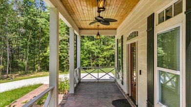 765 Upper Firetower Rd in Sequatchie, TN - Building Photo - Building Photo