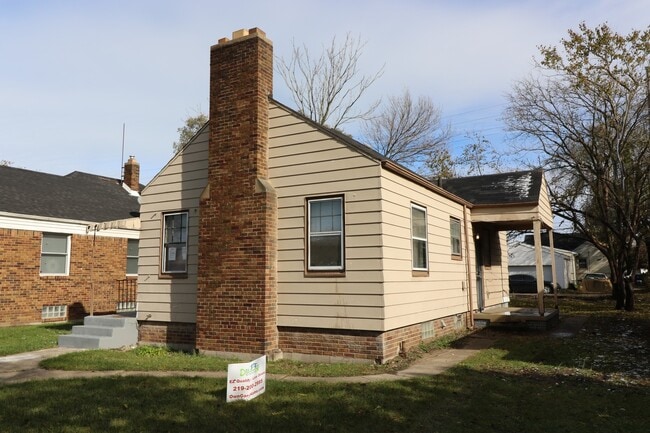 225 Taft Pl in Gary, IN - Building Photo - Building Photo