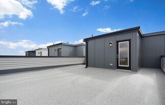 43298 Farringdon Sq in Ashburn, VA - Building Photo