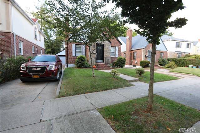 187-15 Aberdeen Rd-Unit -1Fl in Queens, NY - Building Photo - Building Photo