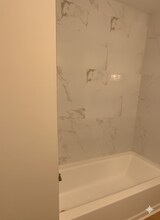 11205 McCracken Rd in Garfield Heights, OH - Building Photo - Building Photo