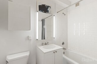 4540 Center Blvd-Unit -APT 406 in Queens, NY - Building Photo - Building Photo