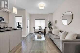 115 Shoreview Pl in Hamilton, ON - Building Photo - Building Photo
