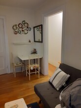 5 Haskell St, Unit 3 in Cambridge, MA - Building Photo - Building Photo