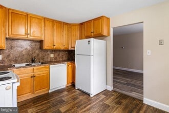 429 Edgemont Ave in Lansdale, PA - Building Photo - Building Photo