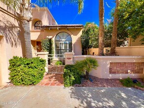 10062 E Turquoise Ave in Scottsdale, AZ - Building Photo - Building Photo