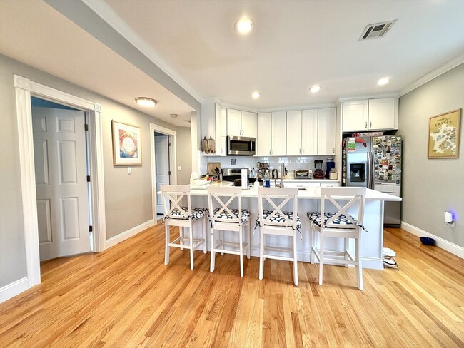 37 Moseley St in Boston, MA - Building Photo - Building Photo