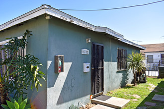 11730 Berendo Ave in Los Angeles, CA - Building Photo - Building Photo