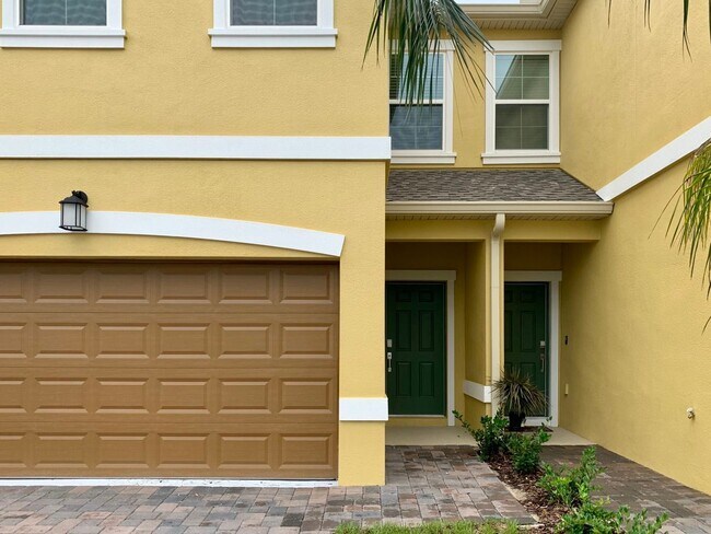 10004 Red Eagle Dr in Orlando, FL - Building Photo - Building Photo