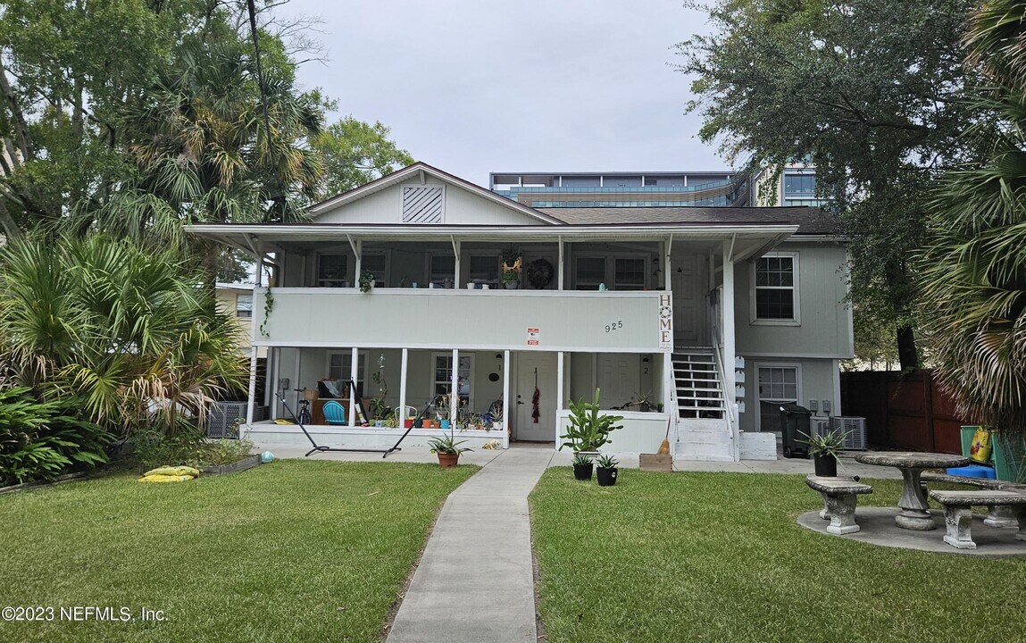 925 Phillips St-Unit -4 in Jacksonville, FL - Building Photo
