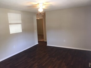 103 Wylie Ct in Easley, SC - Building Photo - Building Photo