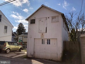 225 N Main St in Red Lion, PA - Building Photo - Building Photo