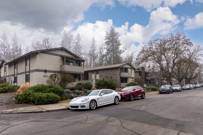 316 - 324 E 18th Ave in Spokane, WA - Foto de edificio - Building Photo