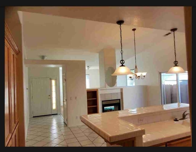 177 Waterfall Rd in Templeton, CA - Building Photo - Building Photo