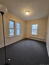 6 Frederick Ct-Unit -2 in Waterbury, CT - Building Photo - Building Photo