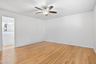 212 Pheasant Run in Palm Valley, FL - Building Photo - Building Photo