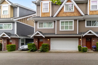 15988 32 Av in Surrey, BC - Building Photo - Building Photo