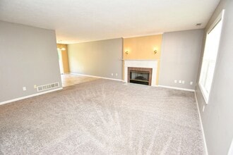 3457 Field Gate Dr in South Bend, IN - Building Photo - Building Photo