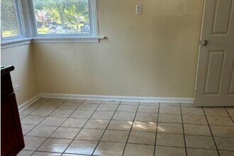 12834 S Parnell Ave in Chicago, IL - Foto de edificio - Building Photo