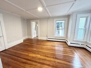 17 Saratoga St in Boston, MA - Building Photo - Building Photo