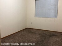 1110 NE 6th Ln photo'