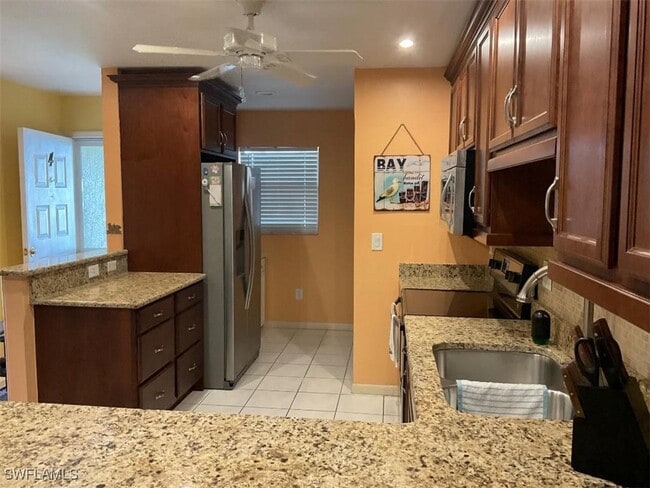 property at 4919 Victoria Dr
