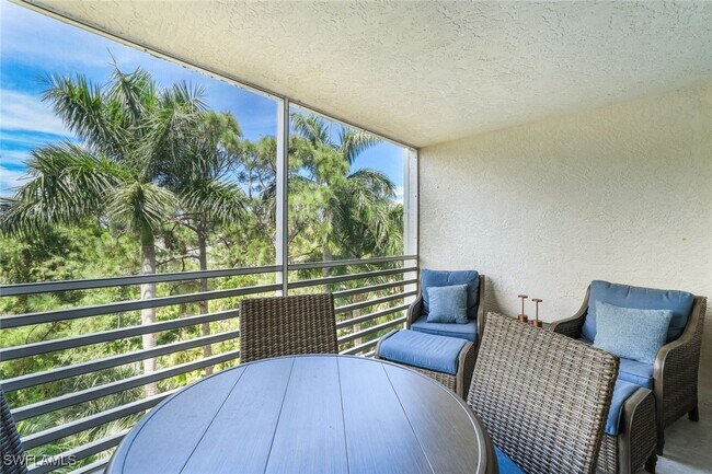 property at 285 Naples Cove Dr