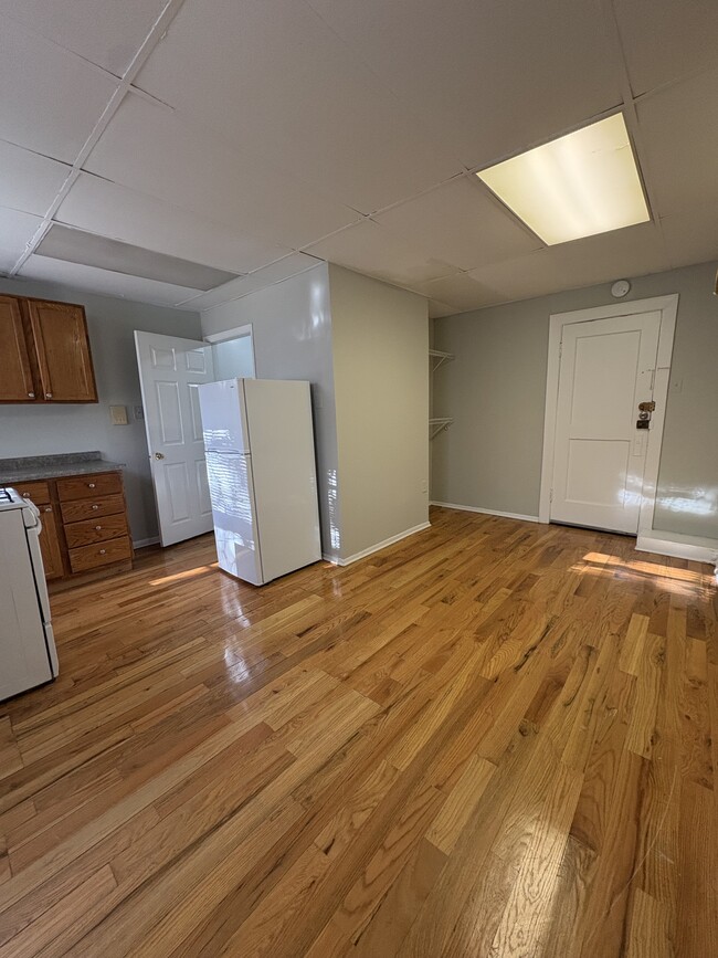 4635 N Paulina St, Unit 109 in Chicago, IL - Building Photo - Building Photo