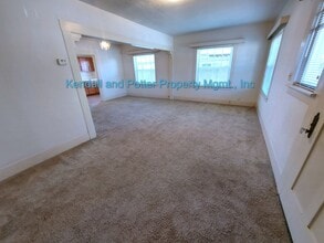 210 Windsor St in Santa Cruz, CA - Building Photo - Building Photo