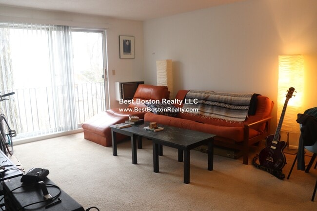 property at 41 Belmont St