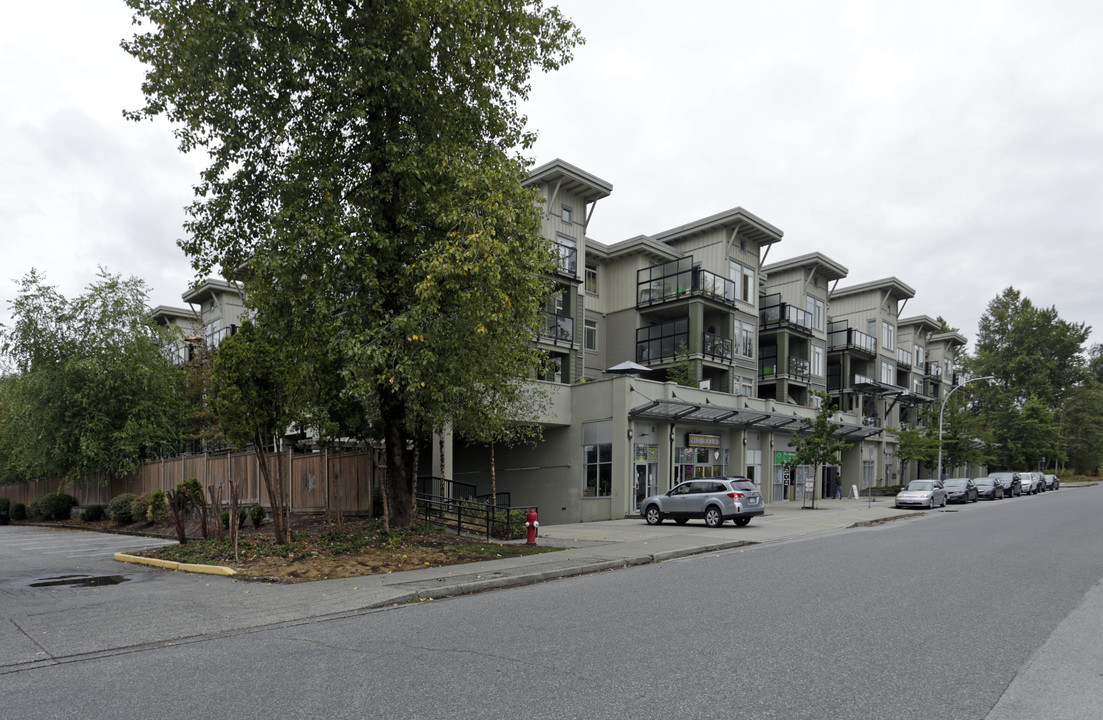 Charlton Park in Surrey, BC - Building Photo