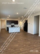 13107 Dolomar Pkwy in Saint Hedwig, TX - Building Photo - Building Photo