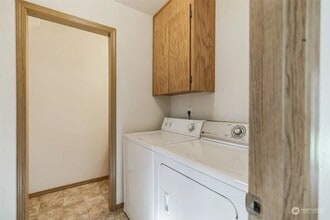 9611 161st St E, Unit K in Puyallup, WA - Building Photo - Building Photo